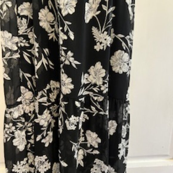 J. Crew Mercantile Maxi Dress Black/White Floral Tiered Strappy, Size 8 - Picture 7 of 11